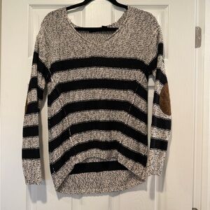 RDI Black and Gray Striped Women's Sweater